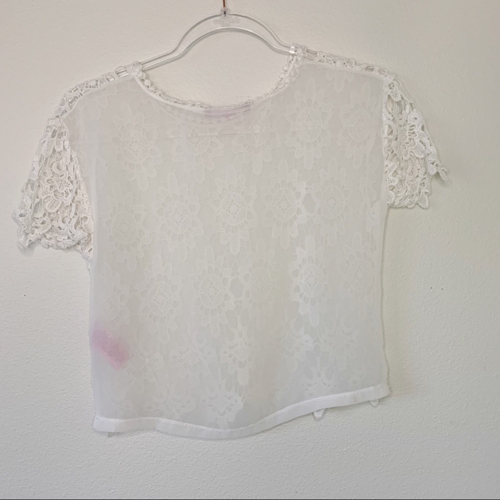 DEREK HEART Crochet Cropped Blouse Top Small - Picture 3 of 5